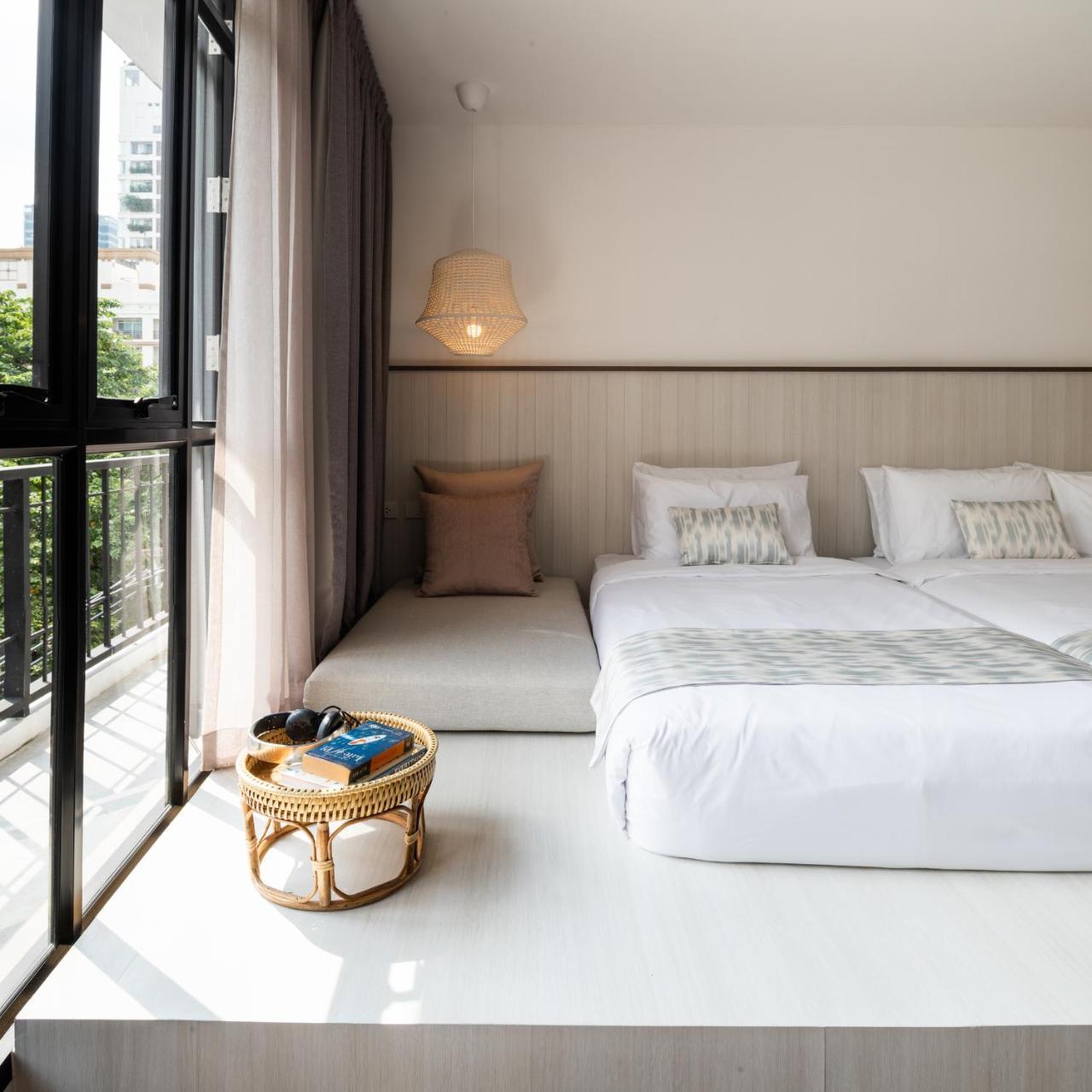 Albergue Warm Window Silom Bangkok Exterior foto